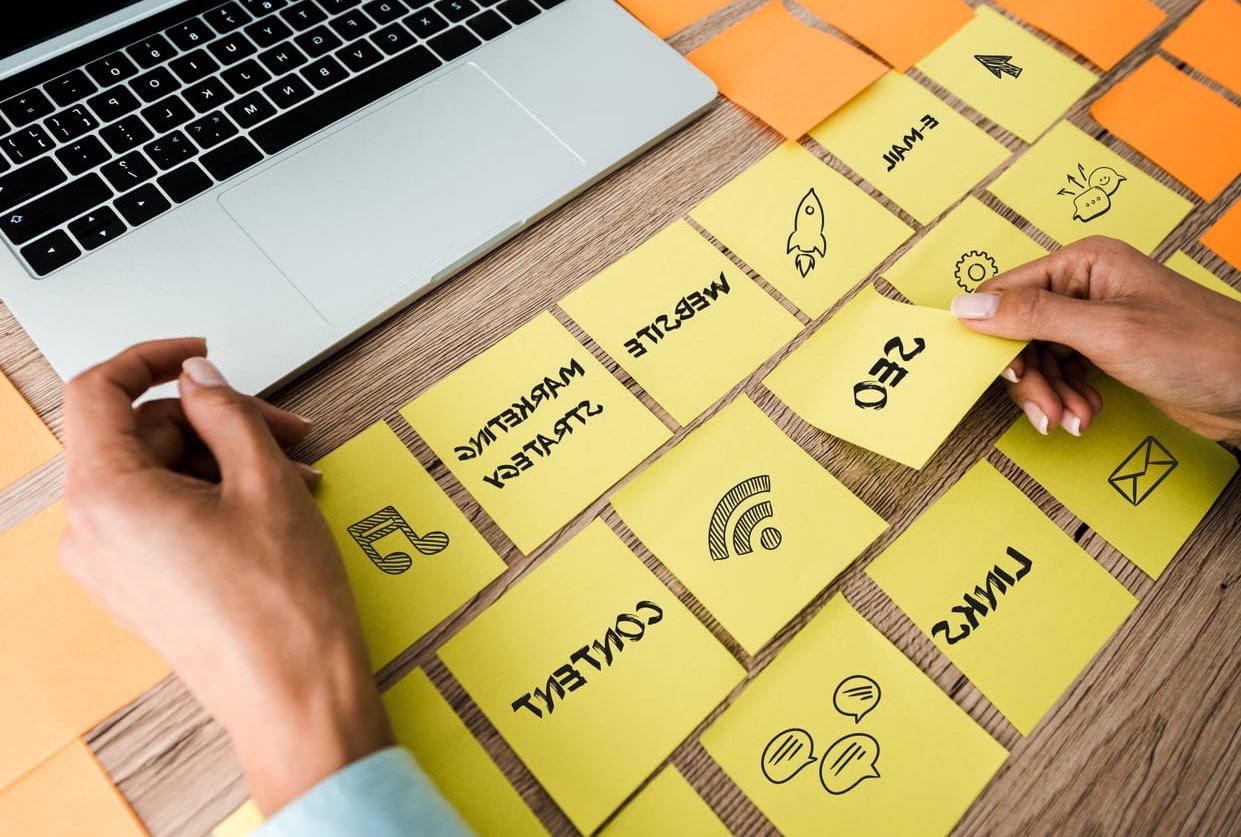 email marketing laptop